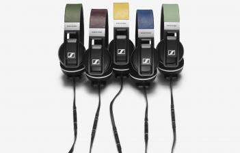 Sennheiser Limitierter Sennheiser-Kopfhörer mit Stück LKW-Plane - Passendes Etui, Bild 1 HiFi Limitierter Sennheiser-Kopfhörer mit Stück LKW-Plane - Passendes Etui - News, Bild 1