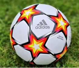 Marke: Sky Sky und DAZN schnüren gemeinsames Fußball-Paket, Bild 1 TV Sky und DAZN schnüren gemeinsames Fußball-Paket - News, Bild 1