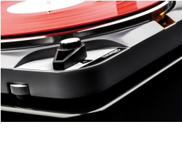 Marke: Thorens HiFi Legends: Plattenspieler Thorens TD 124 DD, Bild 1 Ratgeber HiFi Legends: Plattenspieler Thorens TD 124 DD - News, Bild 1