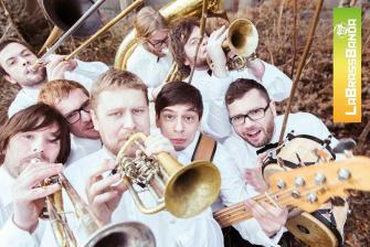 Ultrasone LaBrassBanda werden Ultrasone-Endorser: Bayerische Brass-Formation nutzt In-Ears vom Kopfhörer-Spezialisten, Bild 1 High-End LaBrassBanda werden Ultrasone-Endorser: Bayerische Brass-Formation nutzt In-Ears vom Kopfhörer-Spezialisten - News, Bild 1