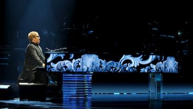 Yamaha Elton John gibt exklusives weltweites Live-Konzert zum 125. YAMAHA-‐Jubiläum, Bild 1 HiFi Elton John gibt exklusives weltweites Live-Konzert zum 125. YAMAHA-‐Jubiläum - News, Bild 1