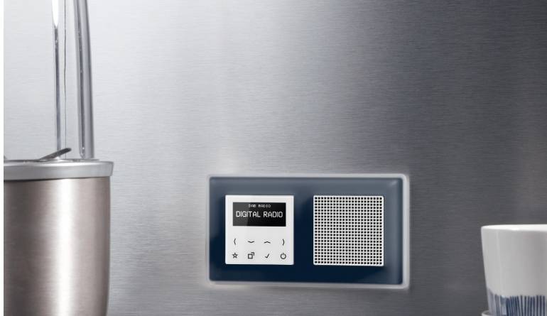 Marke: DAB+ Radio im Schalterdesign: Jung-Lösung mit Touchdisplay zum Nachrüsten , Bild 1 Car-Media DAB+ Radio im Schalterdesign: Jung-Lösung mit Touchdisplay zum Nachrüsten - News, Bild 1