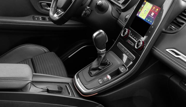 Marke: Creasono WLAN-Adapter für Apple CarPlay-Geräte mit USB - Das iPhone kabellos verbinden, Bild 1 Car-Media WLAN-Adapter für Apple CarPlay-Geräte mit USB - Das iPhone kabellos verbinden - News, Bild 1