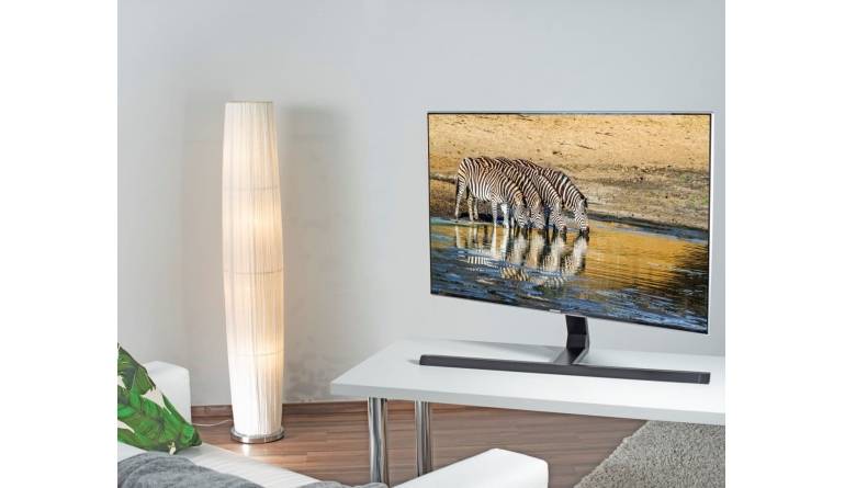 Hama Flexibler TV-Standfuß für schmale Möbel, Bild 1 TV Flexibler TV-Standfuß für schmale Möbel - News, Bild 1