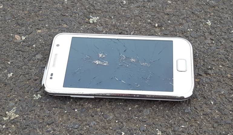 Marke: Defektes Smartphone: Displayschaden im Crash-Ranking ganz vorne, Bild 1 mobile Devices Defektes Smartphone: Displayschaden im Crash-Ranking ganz vorne - News, Bild 1