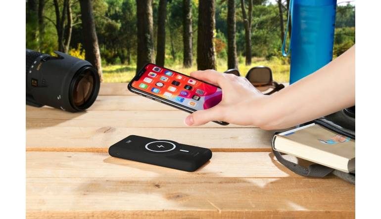 Pearl Powerbank mit Induktions-Technologie - Das iPhone 12 hält per Magnet, Bild 1 mobile Devices Powerbank mit Induktions-Technologie - Das iPhone 12 hält per Magnet - News, Bild 1