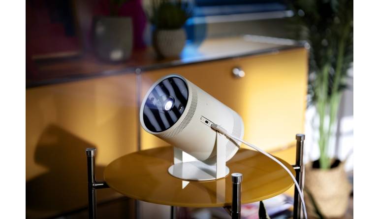 Marke: Samsung The Freestyle von Samsung vereint Beamer und Lautsprecher mit Lichteffekten, Bild 1 Heimkino The Freestyle von Samsung vereint Beamer und Lautsprecher mit Lichteffekten - News, Bild 1