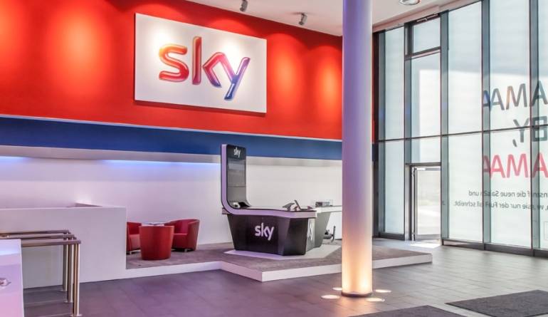 Sky Die Formel1 legt wieder los: Alle Rennen bei Sky in UHD mit HDR, Bild 1 TV Die Formel1 legt wieder los: Alle Rennen bei Sky in UHD mit HDR - News, Bild 1