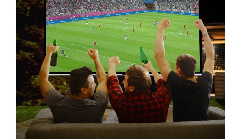 TV So rollt der Ball garantiert ruckelfrei: Fünf Tipps zum perfekten Fußball-Streaming, Bild 1 TV So rollt der Ball garantiert ruckelfrei: Fünf Tipps zum perfekten Fußball-Streaming - News, Bild 1