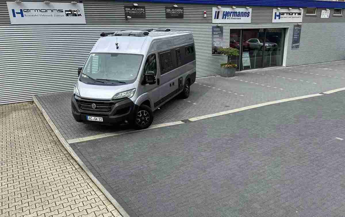 Fiat Ducato Unterer Neuer Armaturenbrett-Gummieinsatz Hellgrau LHD – VAN-X  GmbH