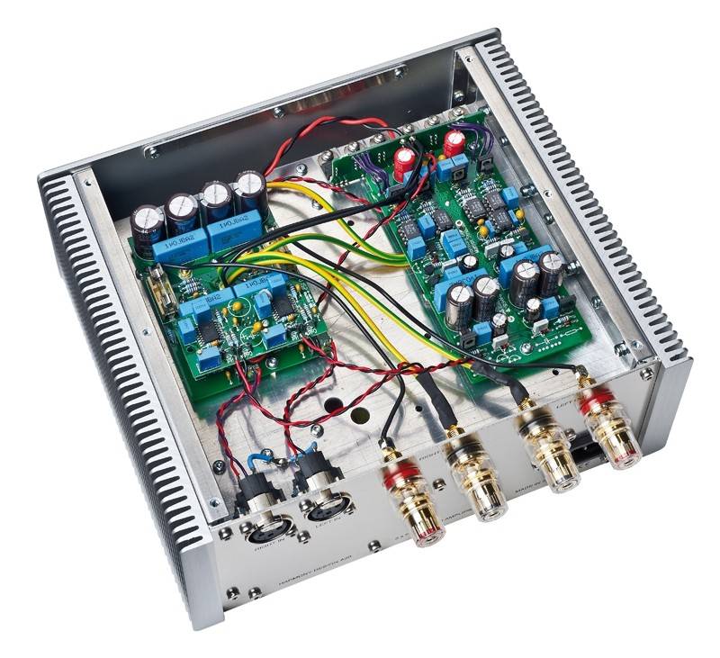 Systemtest: Harmony Design Pre9, Harmony Design A90, Bild 2 Vor-Endstufenkombis Hifi Harmony Design Pre9, Harmony Design A90 im Test , Bild 2