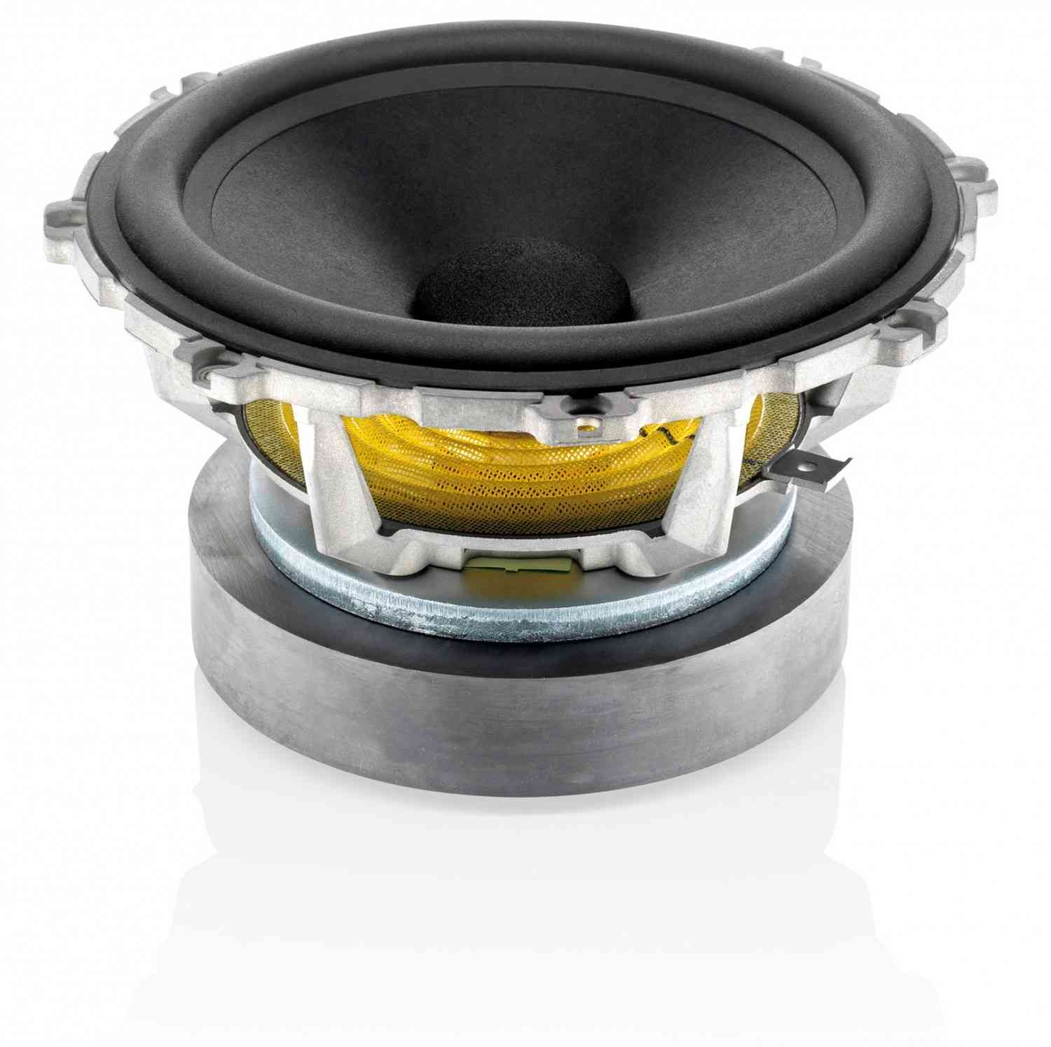 Systemtest: Bowers & Wilkins 704 S2, Rotel RCD-1572, Rotel RA-1572, Bild 11 Lautsprecher Stereo Bowers & Wilkins 704 S2, Rotel RCD-1572, Rotel RA-1572 im Test , Bild 11