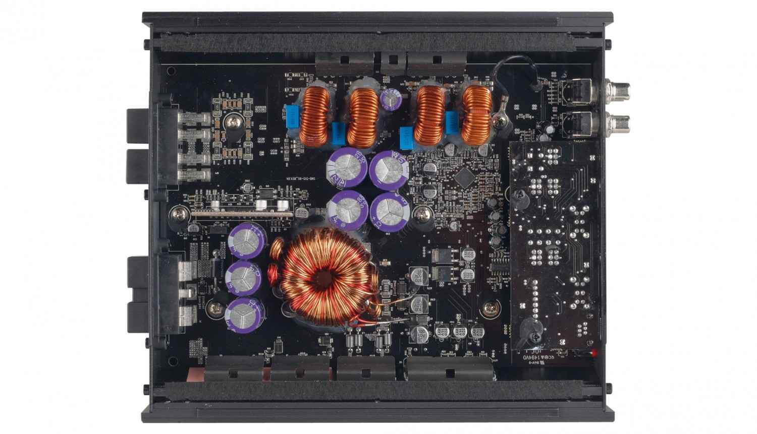 Serientest: Emphaser EA-M4, Emphaser EA-M4X, Bild 2 Car-HiFi Endstufe 4-Kanal Emphaser EA-M4, Emphaser EA-M4X im Test , Bild 2