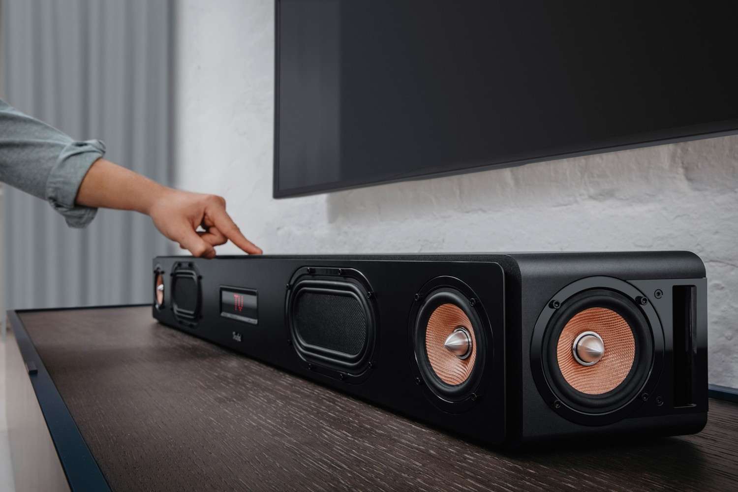 Serientest: Teufel Cinebar Ultima, Teufel Cinedeck, Bild 7 Lautsprecher Surround Teufel Cinebar Ultima, Teufel Cinedeck im Test , Bild 7