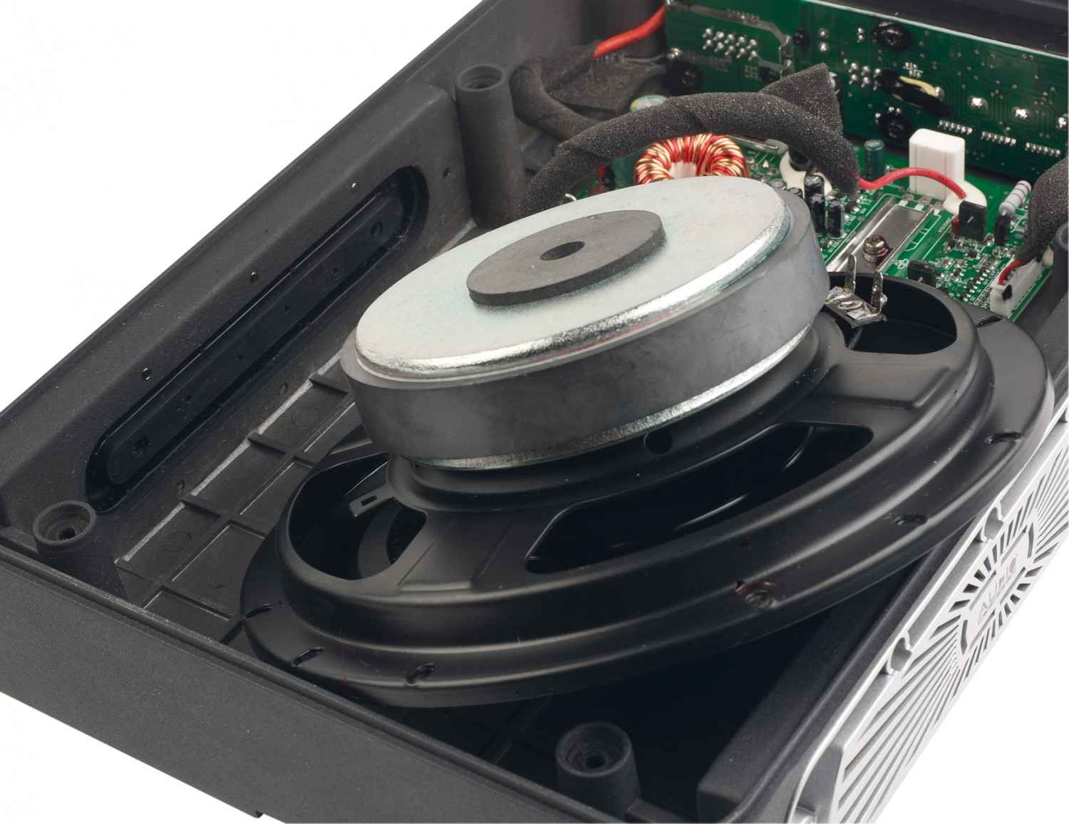 Serientest: Audio System US 08 Passive, Audio System US 08 Active 24V, Bild 2 In-Car Subwoofer Gehäuse Audio System US 08 Passive, Audio System US 08 Active 24V im Test , Bild 2
