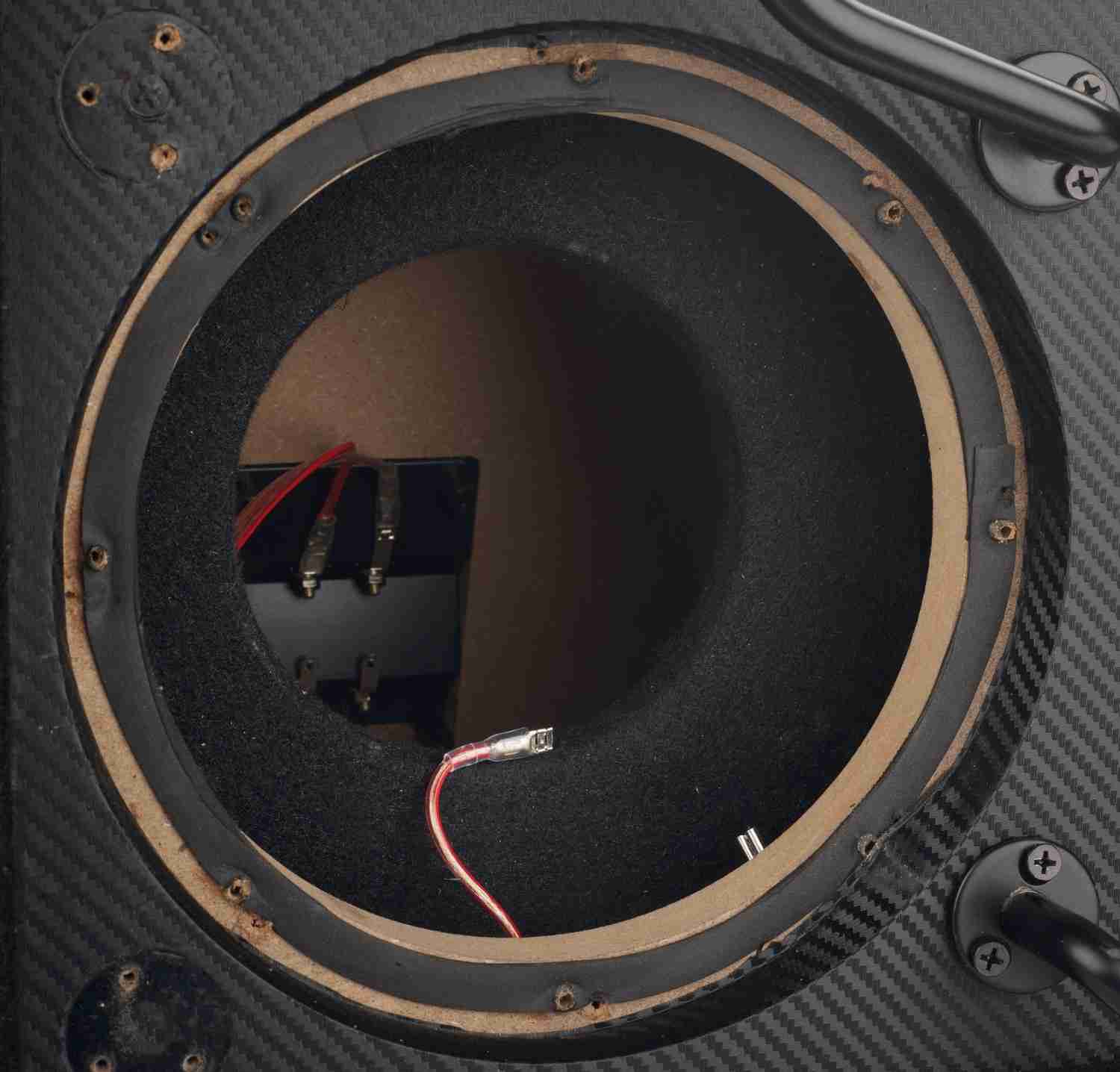 Serientest: Audio System M08 Evo BR, Audio System M10 Evo BR, Bild 2 In-Car Subwoofer Gehäuse Audio System M08 Evo BR, Audio System M10 Evo BR im Test , Bild 2