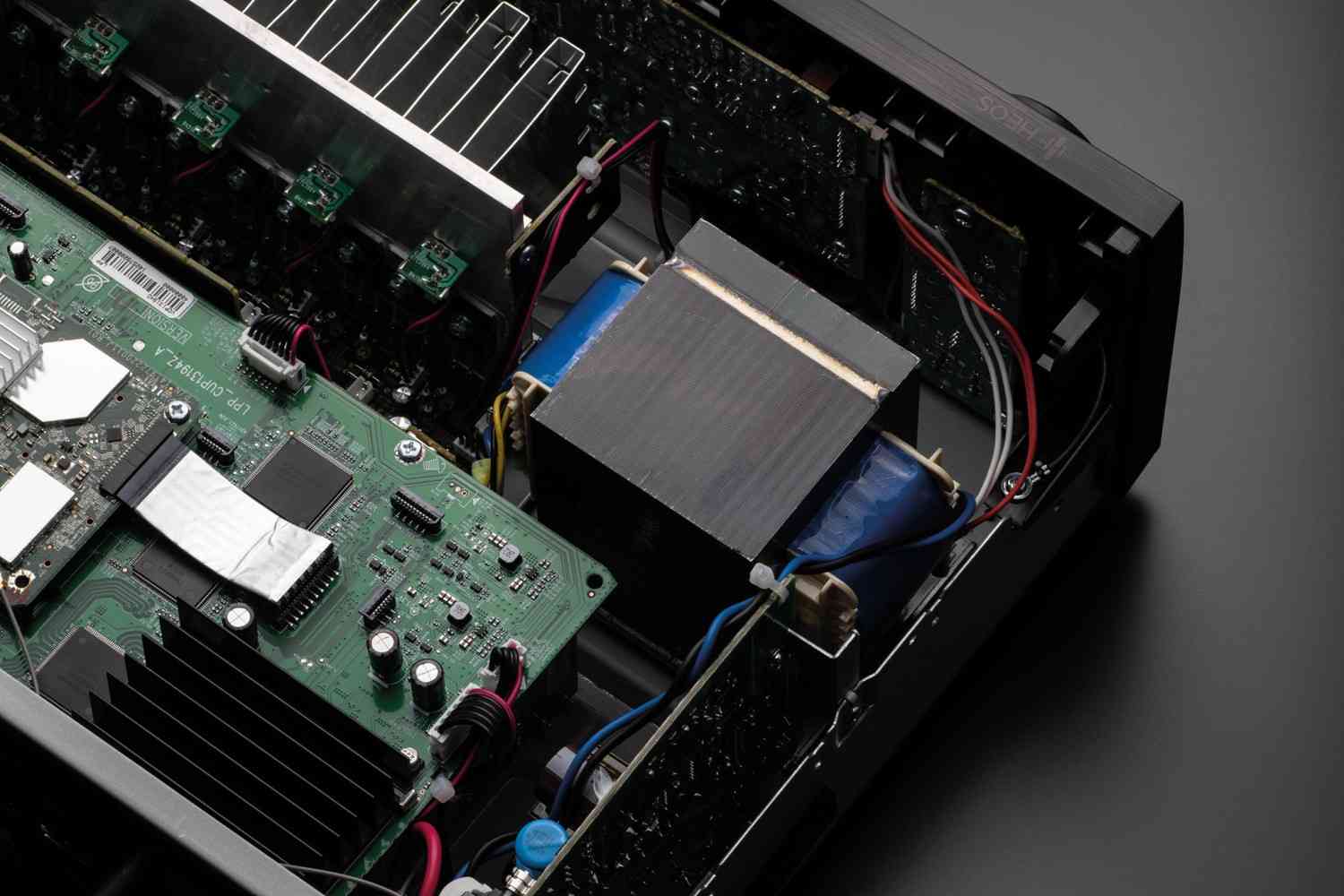 Günstig und stark: AV-Receiver Denon AVR-X1700H: Denon AVR-X1700H, Bild 3 AV-Receiver Denon AVR-X1700H im Test, Bild 3