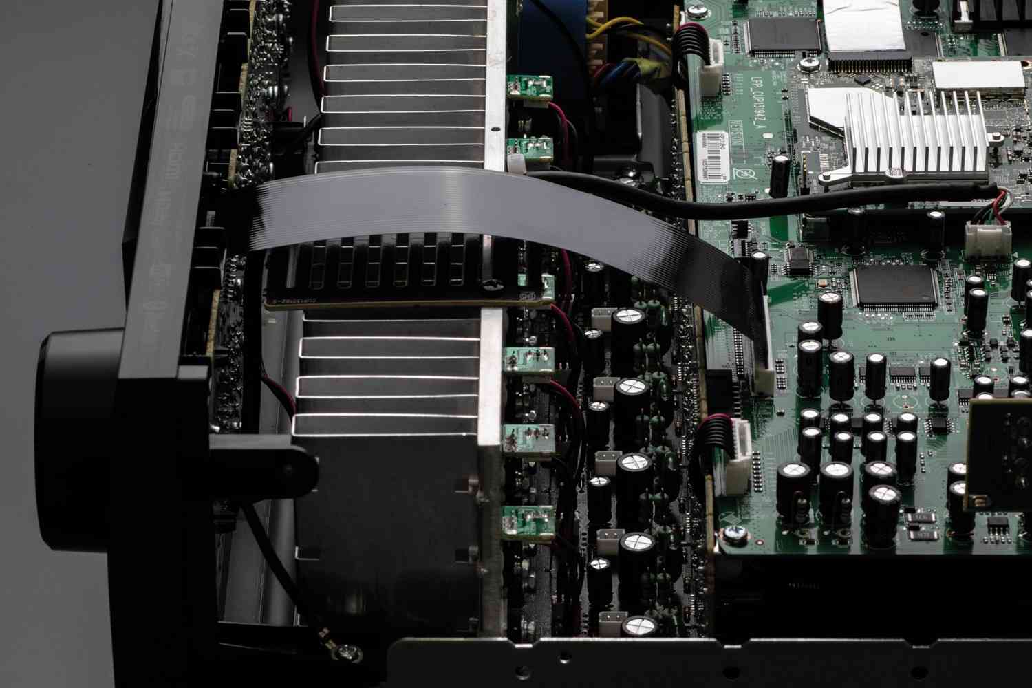 Günstig und stark: AV-Receiver Denon AVR-X1700H: Denon AVR-X1700H, Bild 7 AV-Receiver Denon AVR-X1700H im Test, Bild 7