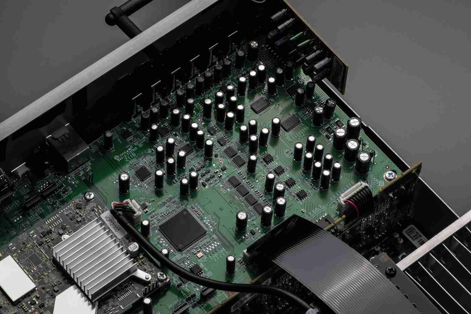 Günstig und stark: AV-Receiver Denon AVR-X1700H: Denon AVR-X1700H, Bild 9 AV-Receiver Denon AVR-X1700H im Test, Bild 9