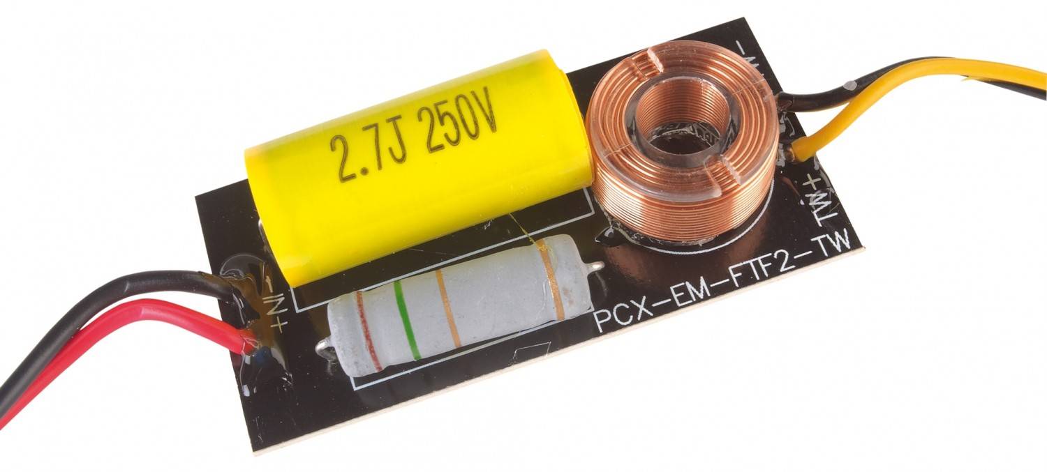 Sound- Upgrade im Ducato: Emphaser EM-FTF2, Bild 4 In-Car Lautsprecher fahrzeugspezifisch Emphaser EM-FTF2 im Test, Bild 4