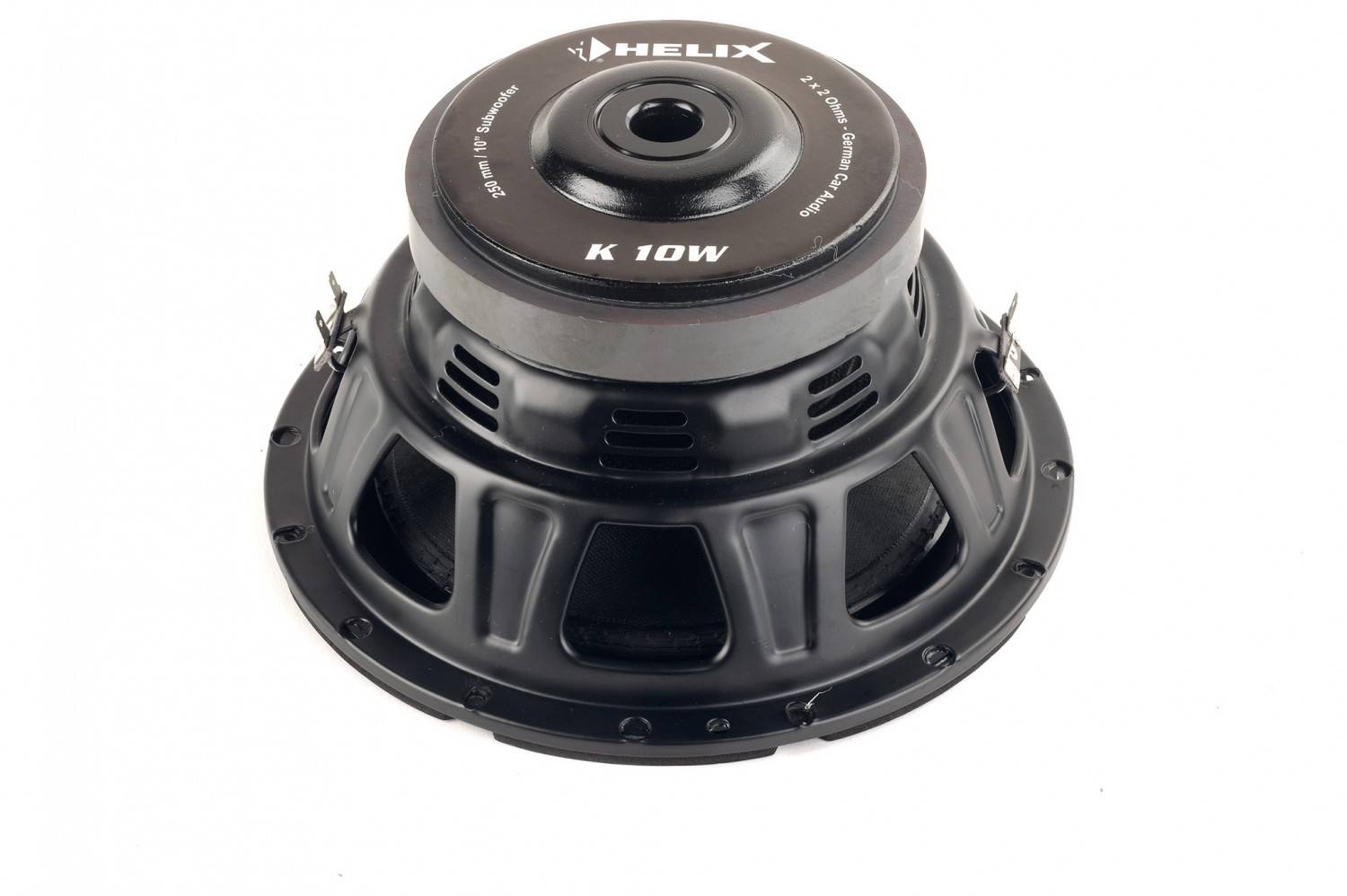 Subwoofer praktisch gedacht: Helix K 10E.2, Bild 3 In-Car Subwoofer Gehäuse Helix K 10E.2 im Test, Bild 3