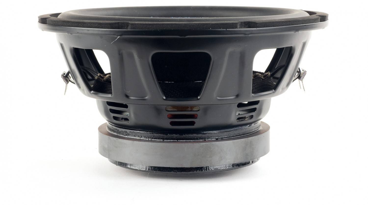 Subwoofer praktisch gedacht: Helix K 10E.2, Bild 5 In-Car Subwoofer Gehäuse Helix K 10E.2 im Test, Bild 5
