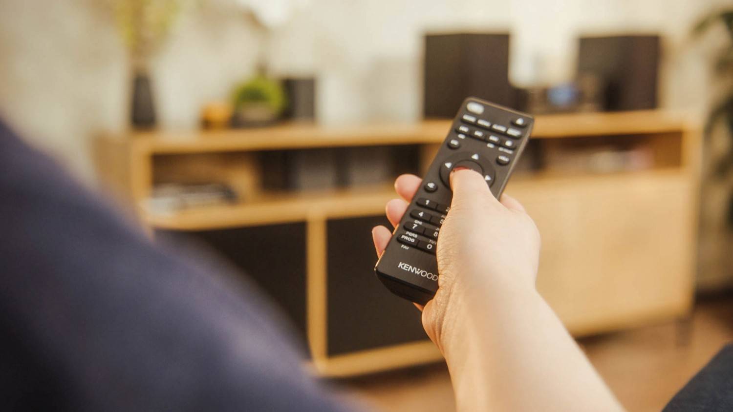 Hifi-Mini-Alleskönner: Kenwood M-7000S-B, Bild 5 Micro-Anlagen Kenwood M-7000S-B im Test, Bild 5