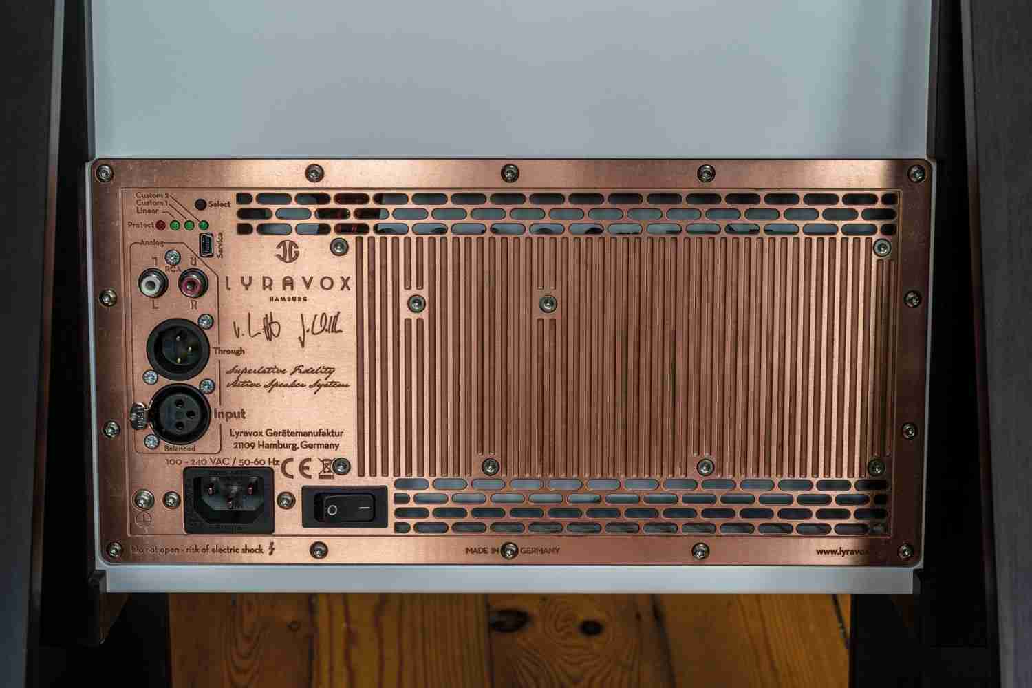Aktivlautsprecher Lyravox Karlos Analog: Lyravox Karlos Analog, Bild 8 Aktivlautsprecher Lyravox Karlos Analog im Test, Bild 8