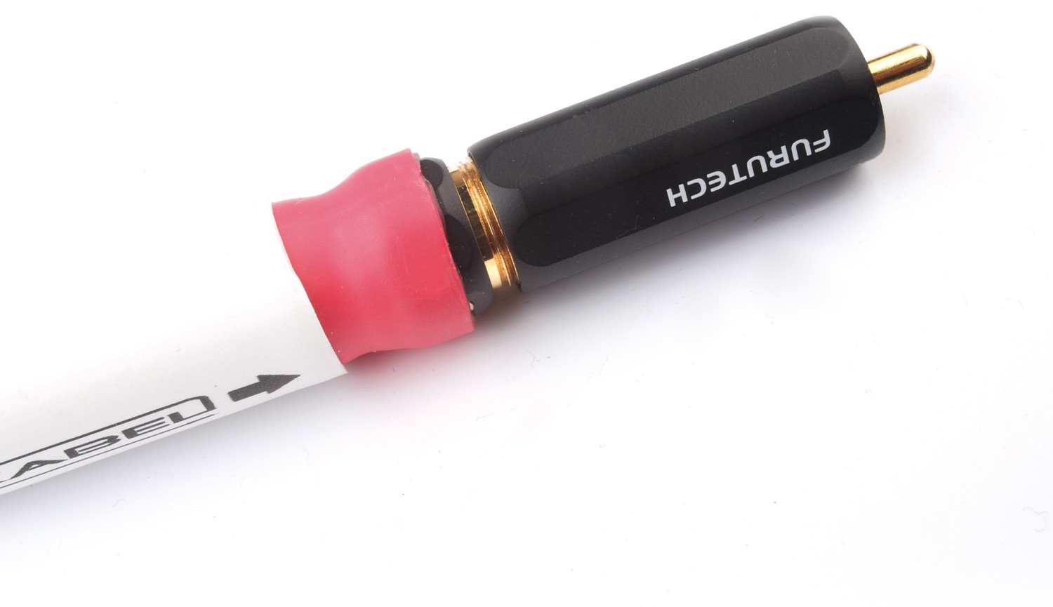 Nur ein Kabel, aber…: PE1 weiss, Bild 3 Phonokabel PE1 weiss im Test, Bild 3