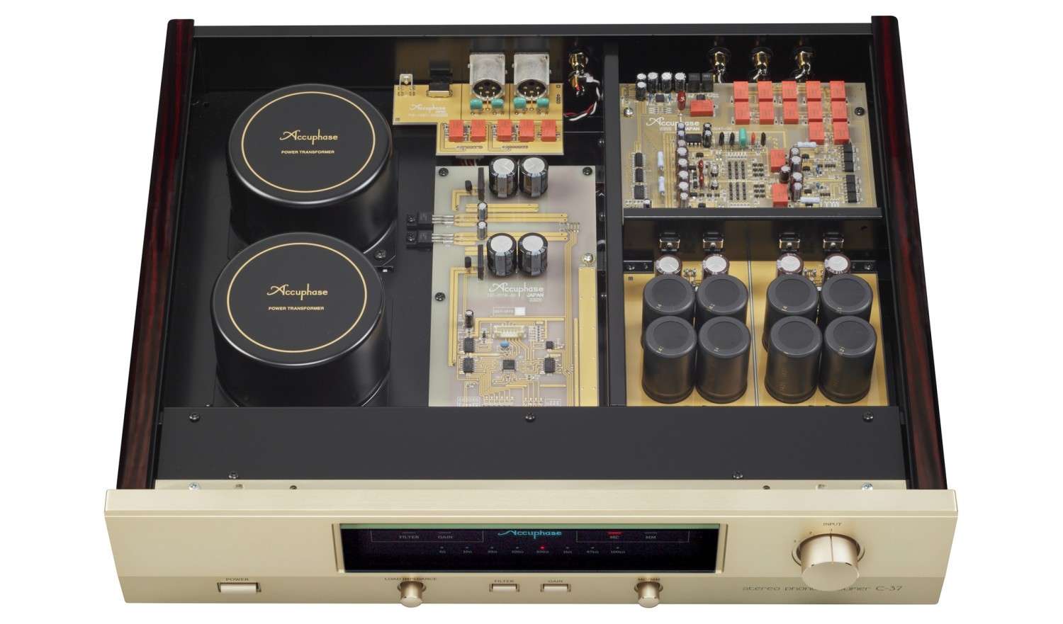 Phono Vorstufen Accuphase C-37 im Test, Bild 3