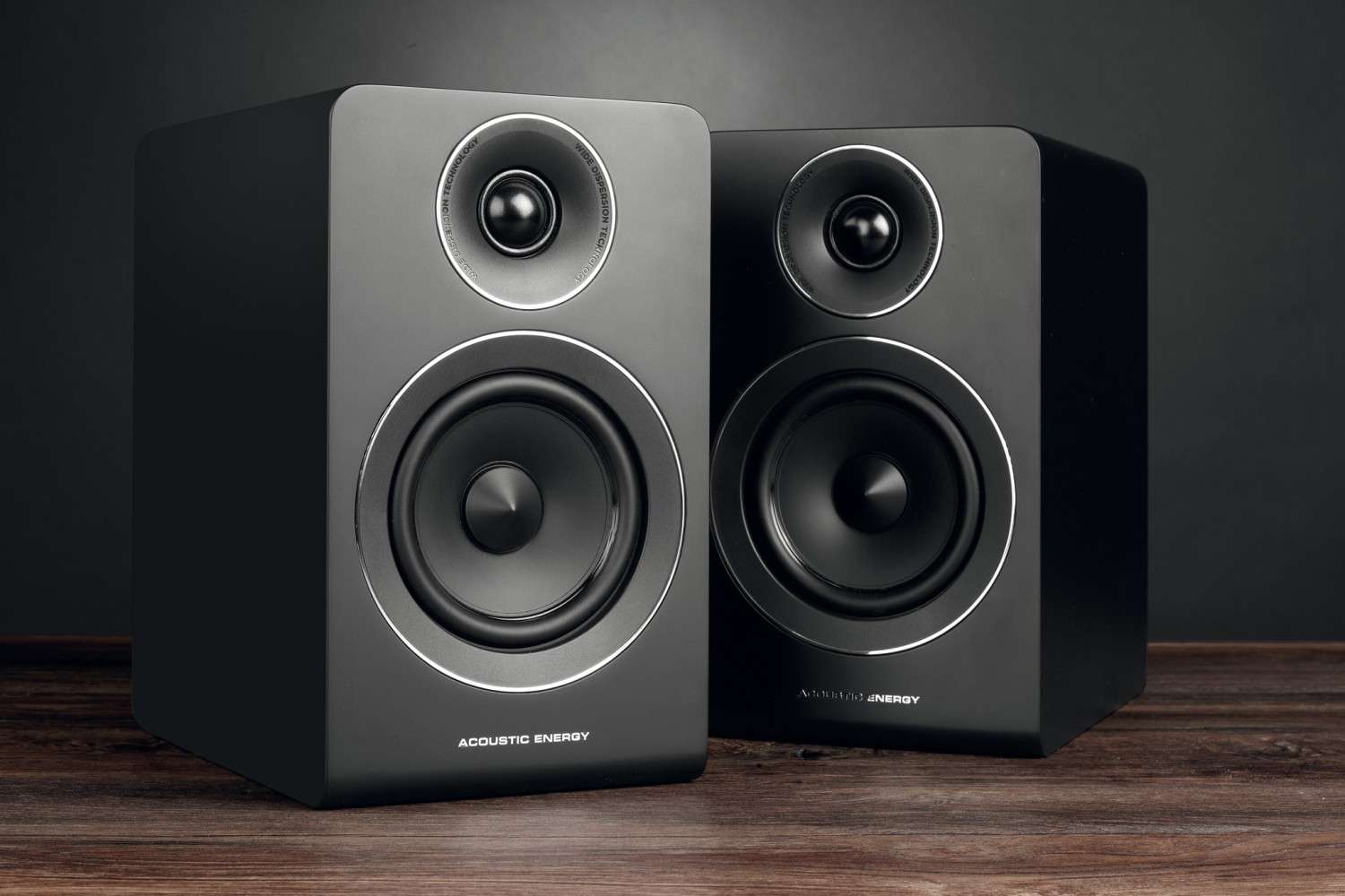 Spaß in Kisten: Acoustic Energy AE100, Bild 1 Lautsprecher Stereo Acoustic Energy AE100 im Test, Bild 1