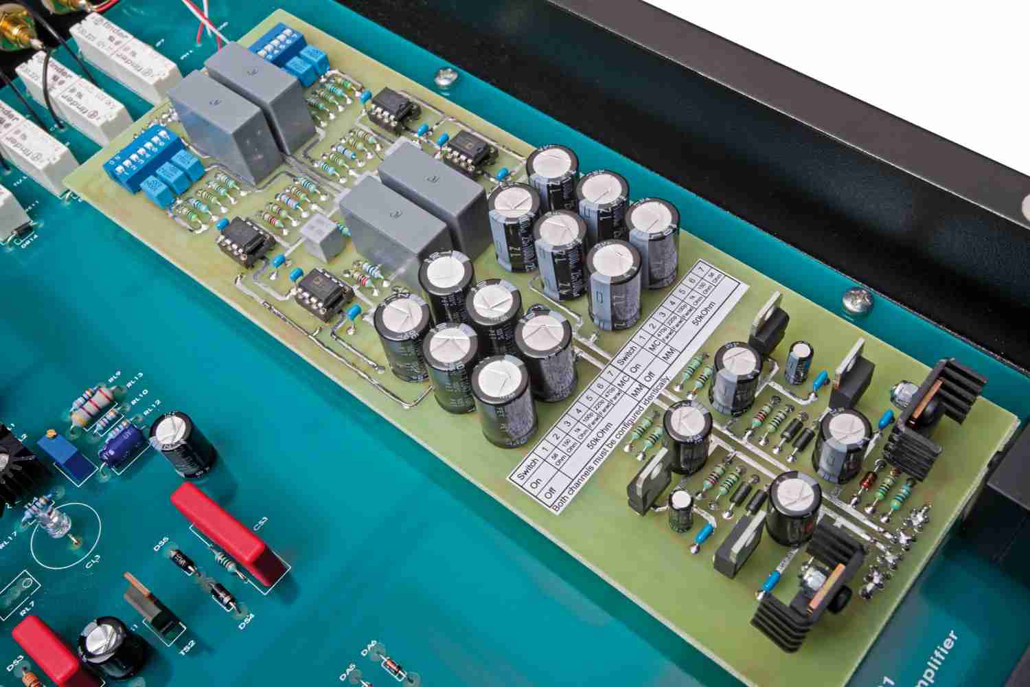 Vor-Endstufenkombis Hifi AEC C12 Phono / C24 Mono im Test, Bild 8