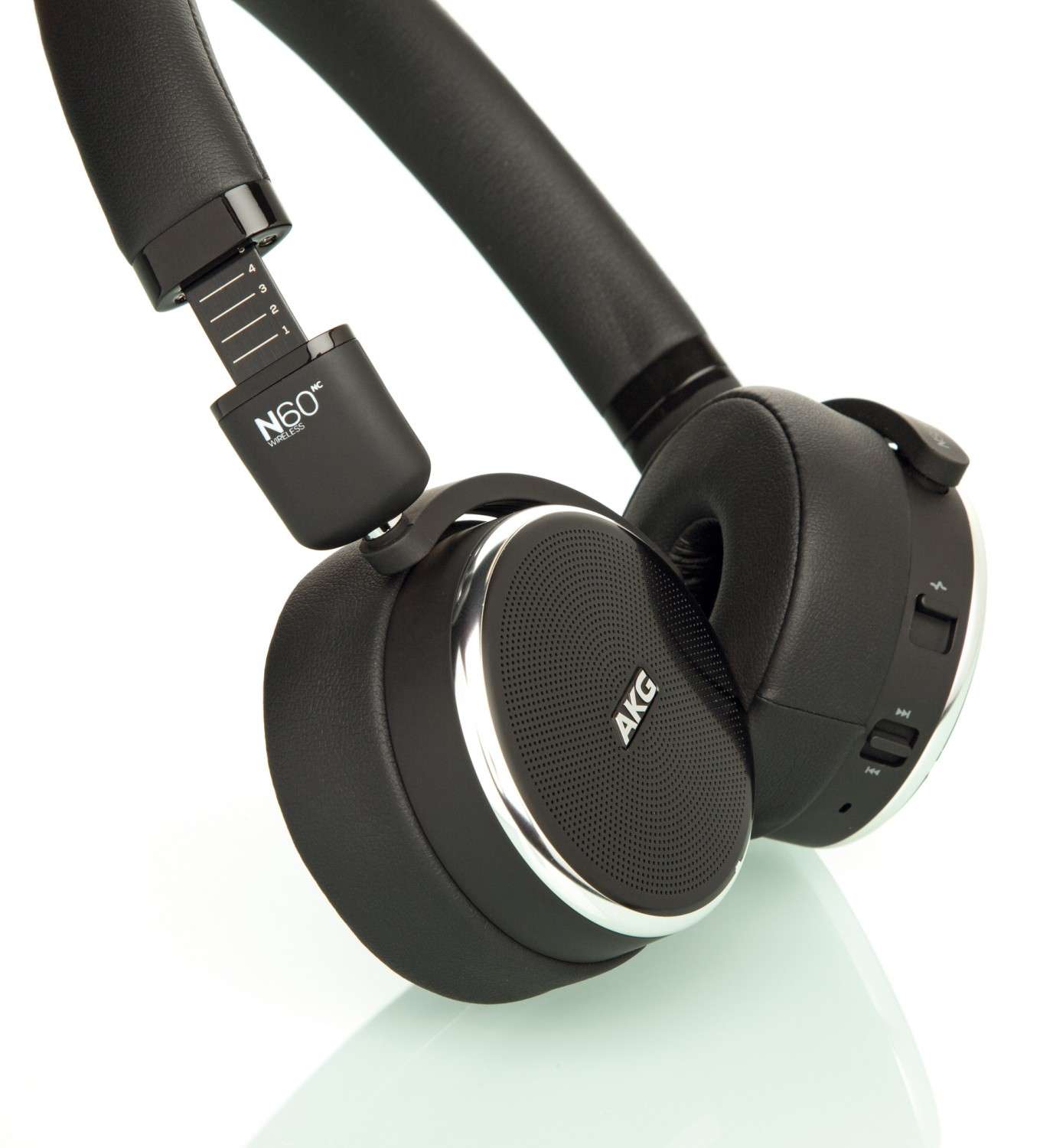 Kopfhörer Hifi AKG N60NC Wireless im Test, Bild 2