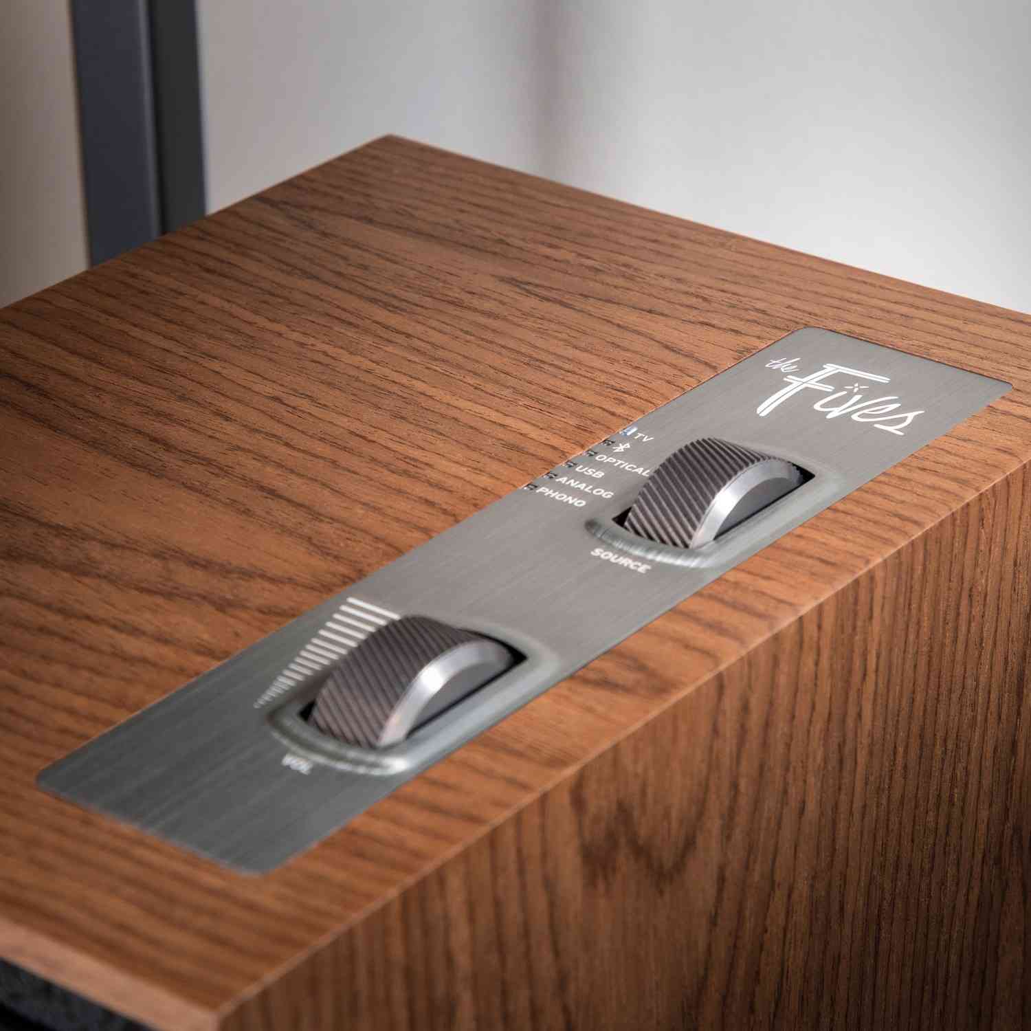 Aktiv-Regallautsprecher · Klipsch „The Fives“: Klipsch „The Fives“, Bild 4 Aktivlautsprecher Klipsch „The Fives“ im Test, Bild 4