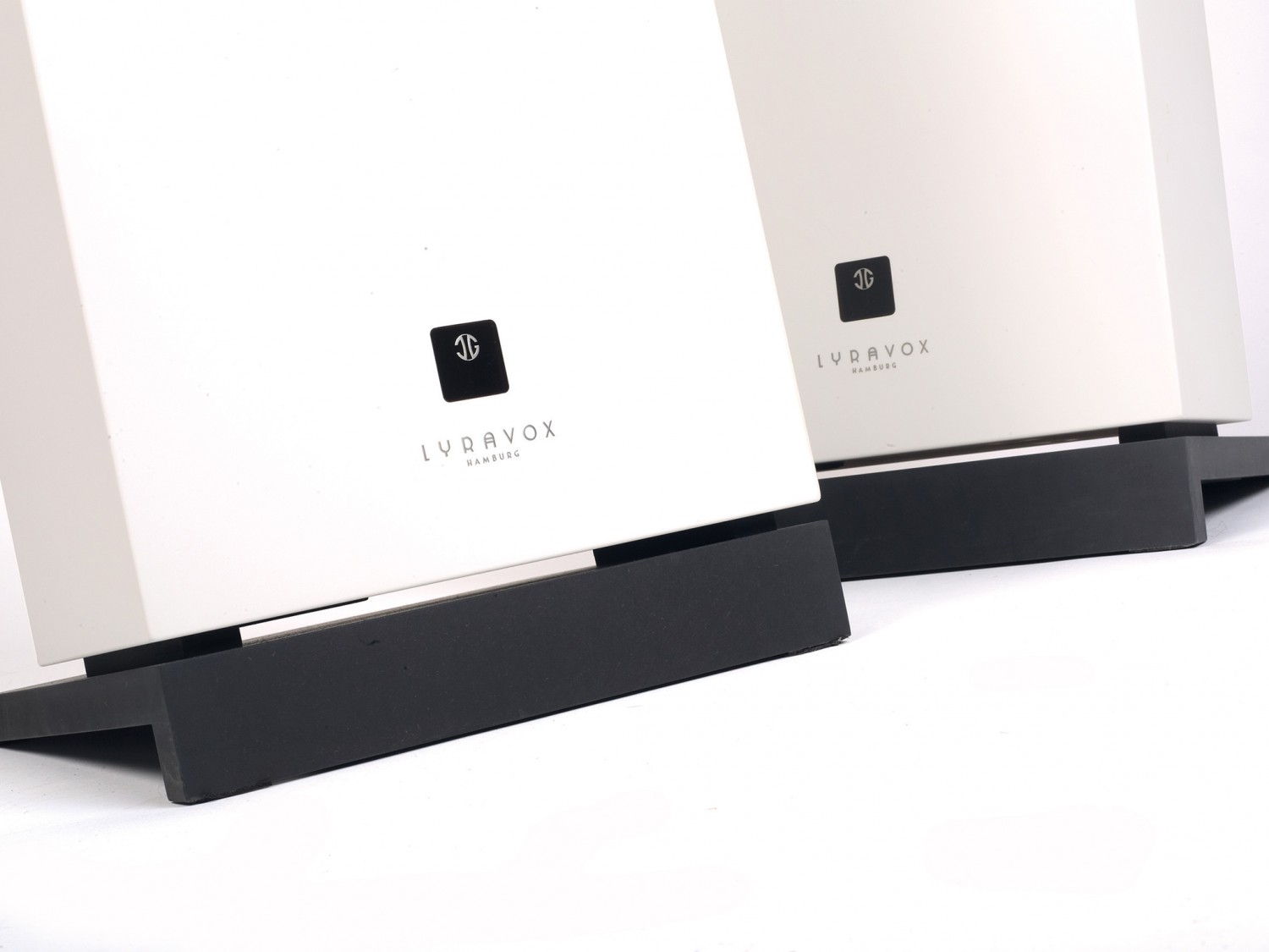 Puristin: Lyravox Karlina Pure, Bild 2 Aktivlautsprecher Lyravox Karlina Pure im Test, Bild 2