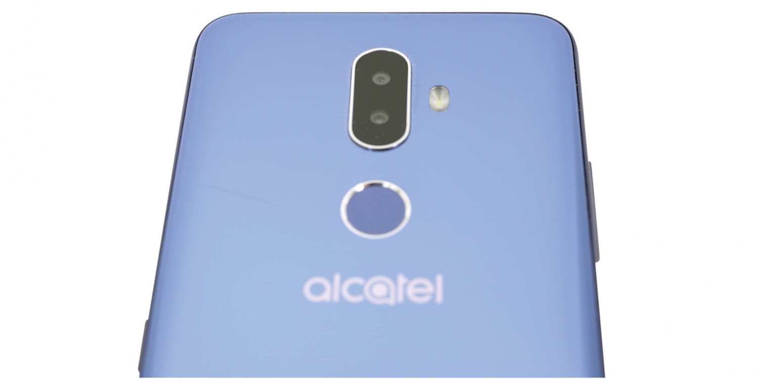 Smartphones Alcatel 3V (5099D) im Test, Bild 2