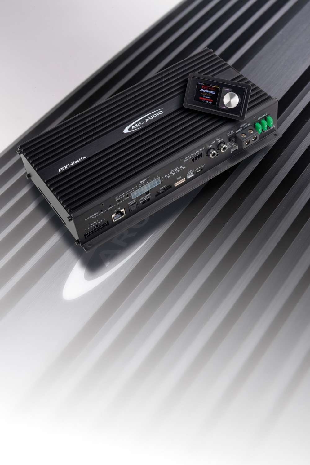 PS8-50 – 8-Kanal-DSP-Endstufe von Arc Audio: Arc Audio PS8-50, Bild 1 Car HiFi Endstufe Multikanal Arc Audio PS8-50 im Test, Bild 1