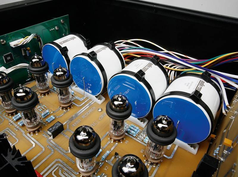 AV-Vorstufen Audio Research Anniversary Edition Reference Preamplifier im Test, Bild 3