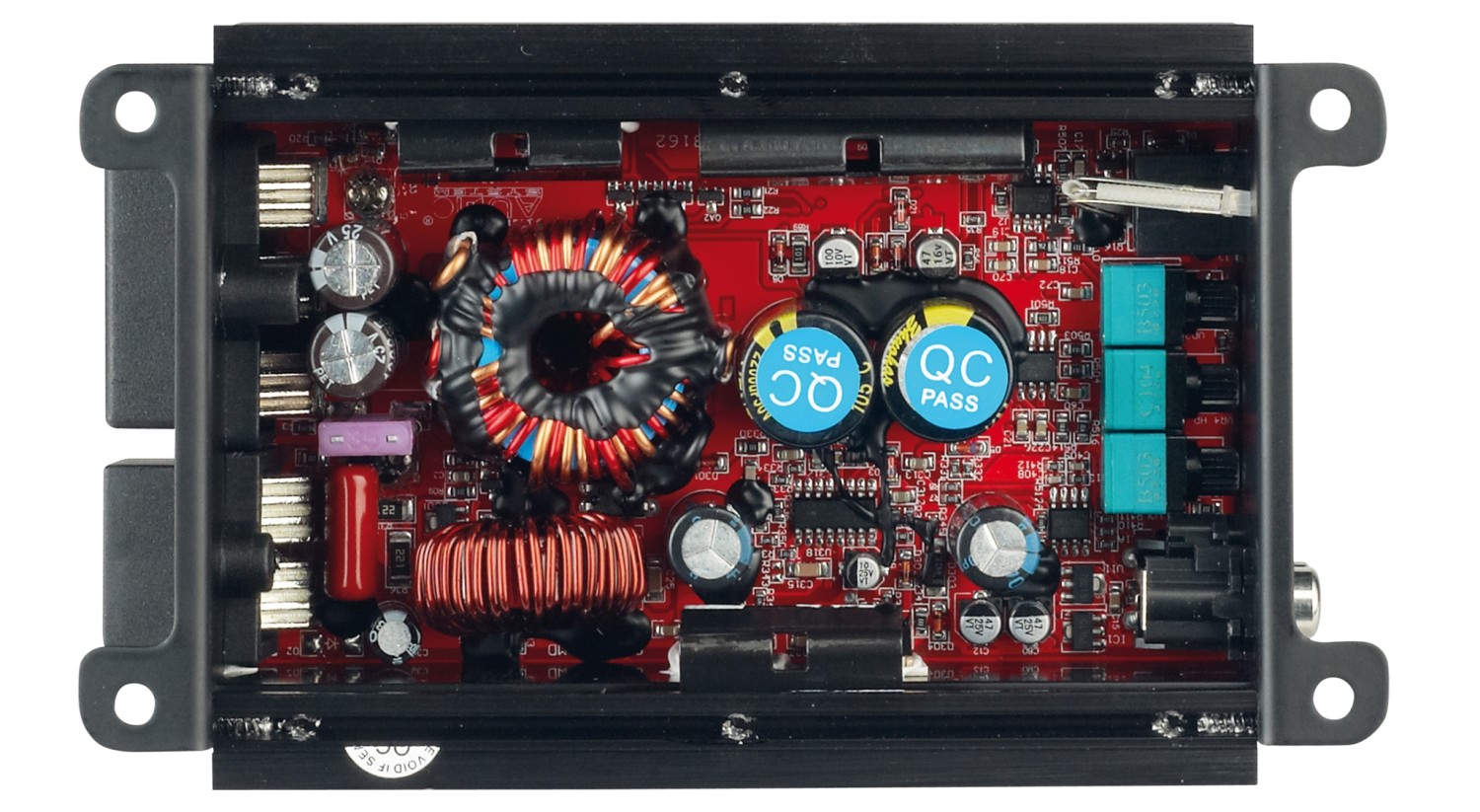 Miniatur mit Macht: Audio System CO-400.1MD, Bild 2 Car Hifi Endstufe Mono Audio System CO-400.1MD im Test, Bild 2