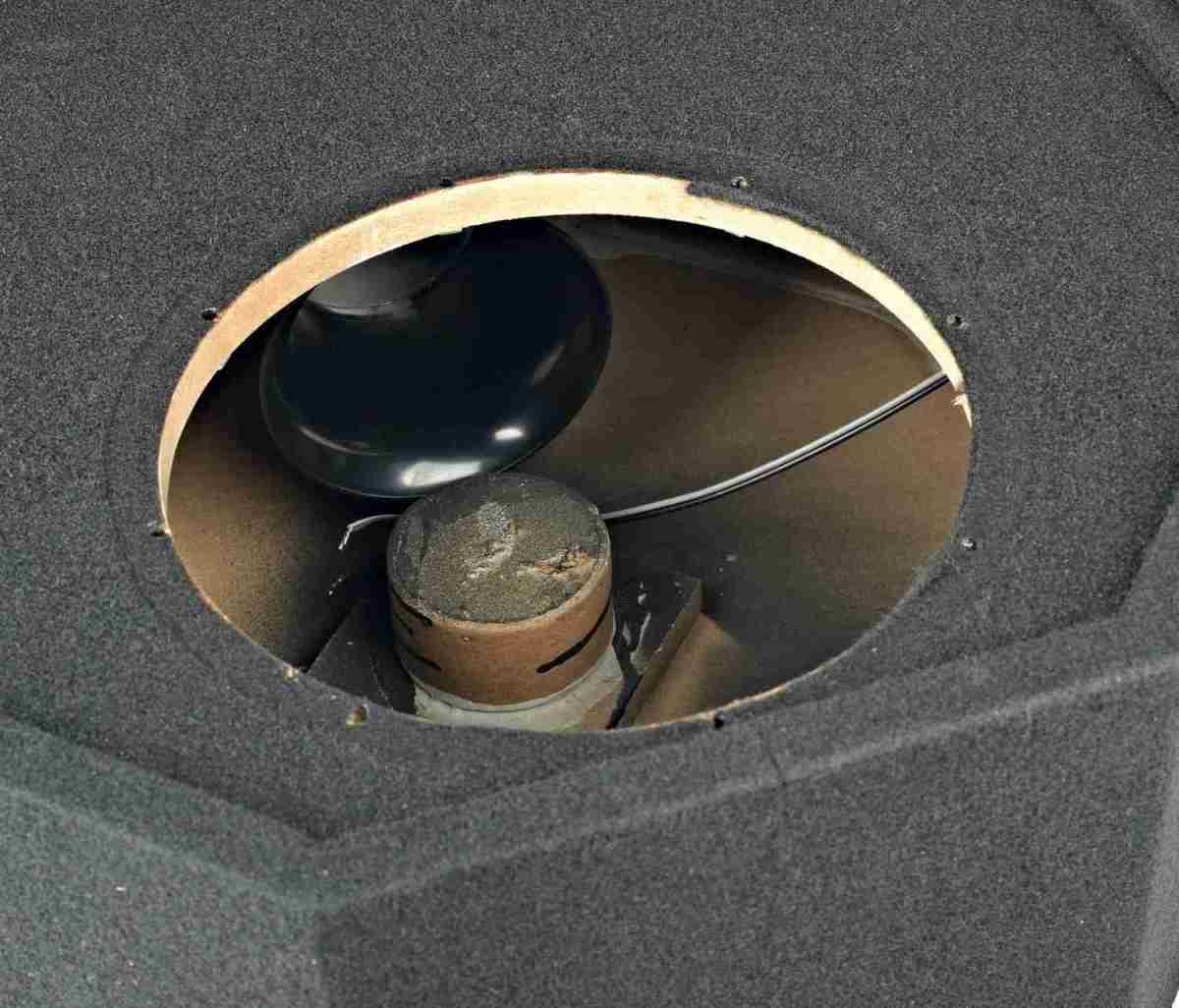 Car-Hifi Subwoofer Gehäuse Audio System Subframe R 10 im Test, Bild 2