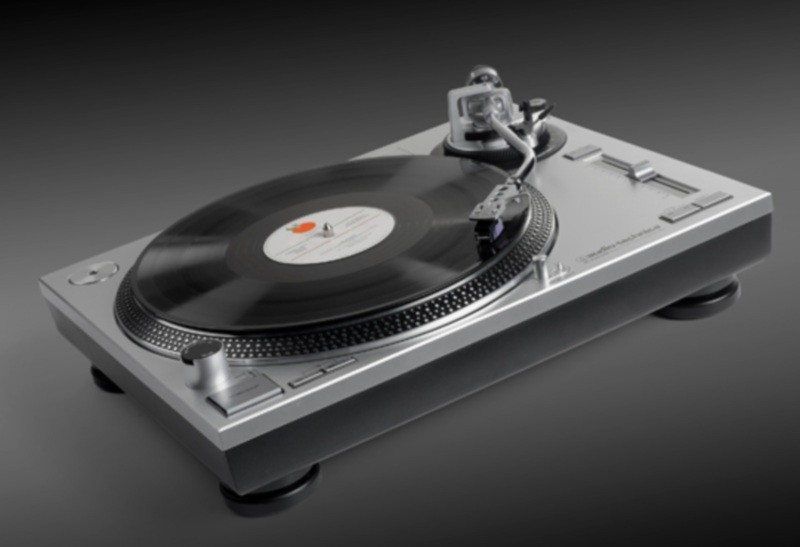 Vinyl goes digital: Audio-Technica AT-LP120-USB, Bild 1 Plattenspieler USB Audio-Technica AT-LP120-USB im Test, Bild 1