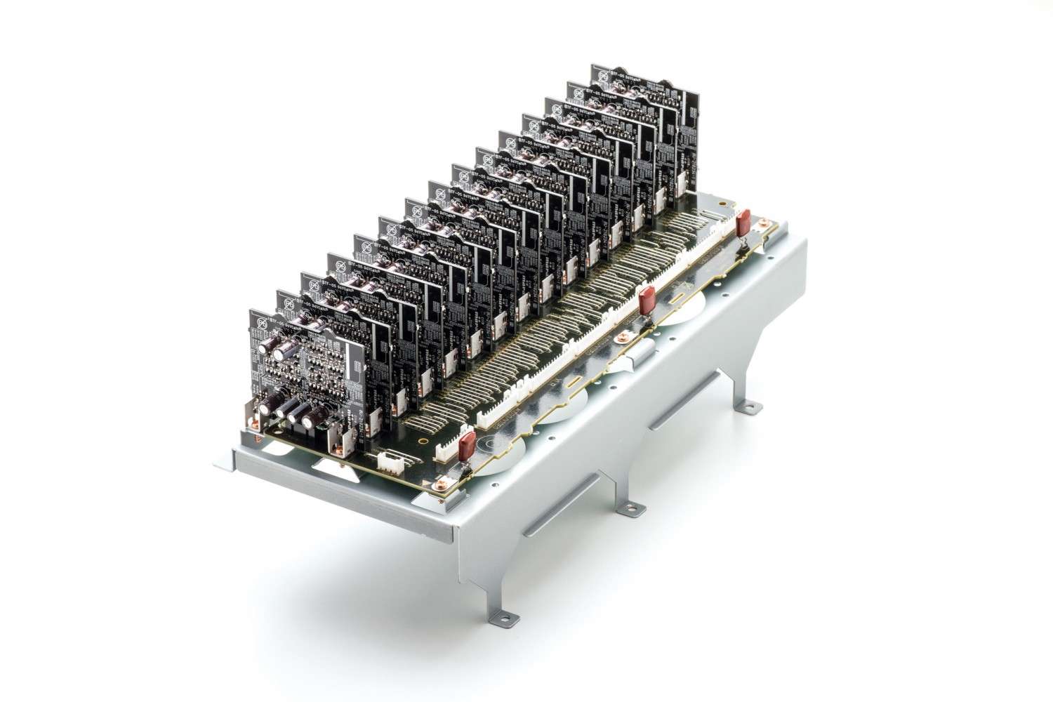 Meisterliche Performance: Marantz AV8805, Bild 3 AV-Vorstufen Marantz AV8805 im Test, Bild 3