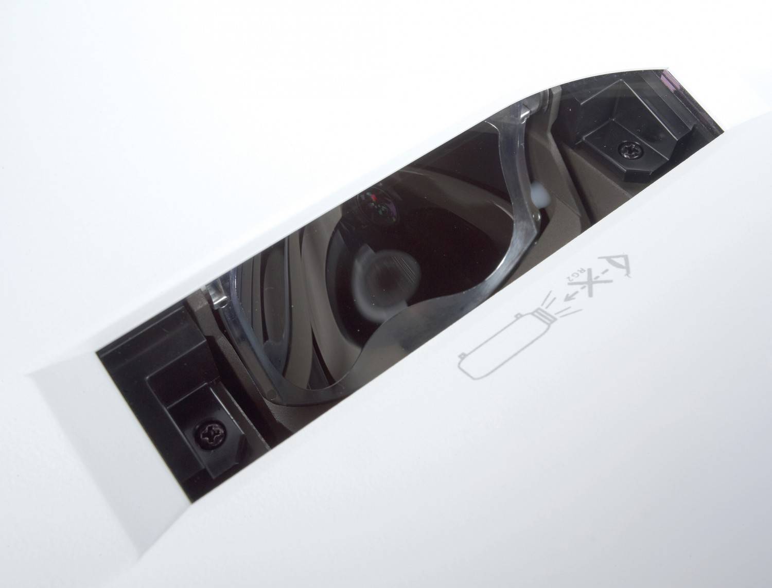 HD31UST – ultrakurzer Full-HD-Beamer von Optoma: Optoma HD31UST, Bild 2 Beamer Optoma HD31UST im Test, Bild 2