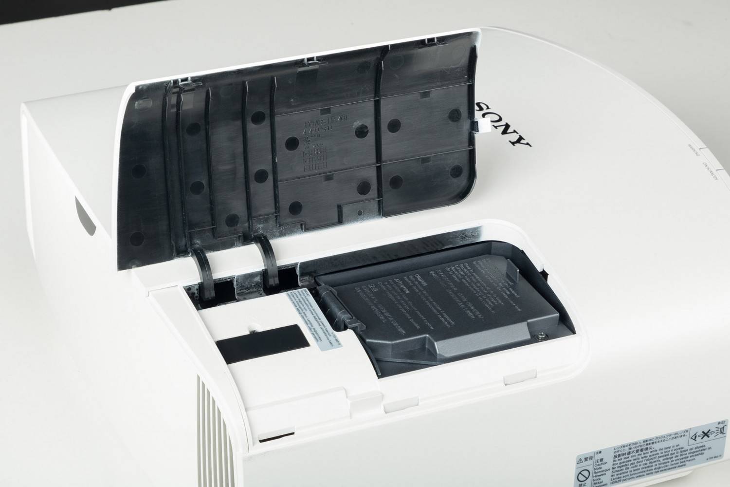 Die reine Lehre: Sony VPL-VW260ES, Bild 2 Beamer Sony VPL-VW260ES im Test, Bild 2