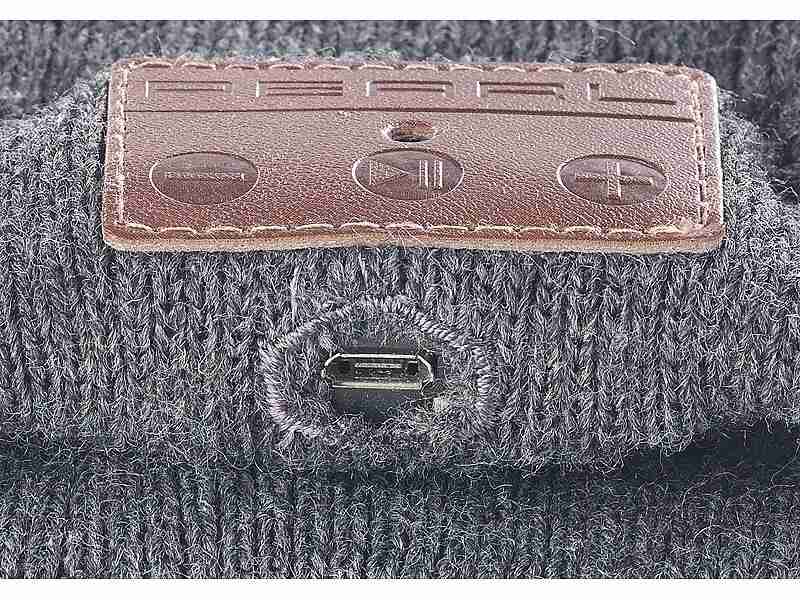 Es gibt was auf die Ohren: Callstel Bluetooth Beanie-Mütze, Bild 3 Bluetooth Kopfhörer Callstel Bluetooth Beanie-Mütze im Test, Bild 3