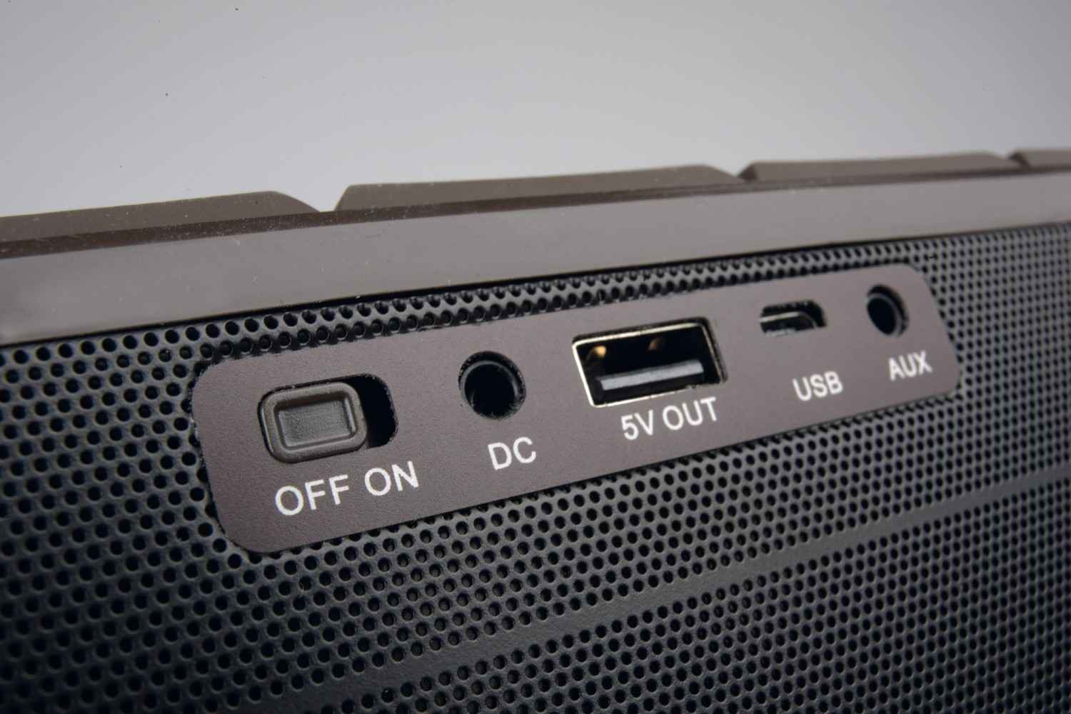 Schokoladenseite: Xoro HXS 900 NFC, Bild 2 Bluetooth-Lautsprecher Xoro HXS 900 NFC im Test, Bild 2