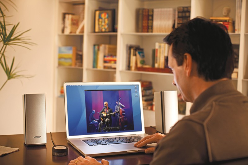Schreibtisch- Konzert: Bose Companion 20, Bild 1 Lautsprecher Multimedia Bose Companion 20 im Test, Bild 1