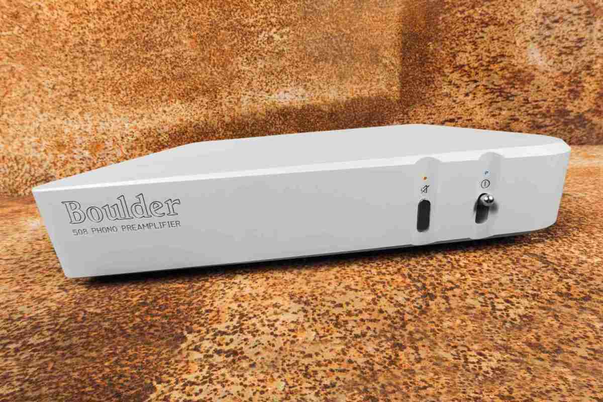 Alternatives Sparmodell: Boulder Amplifiers 508, Bild 1 Phono Vorstufen Boulder Amplifiers 508 im Test, Bild 1