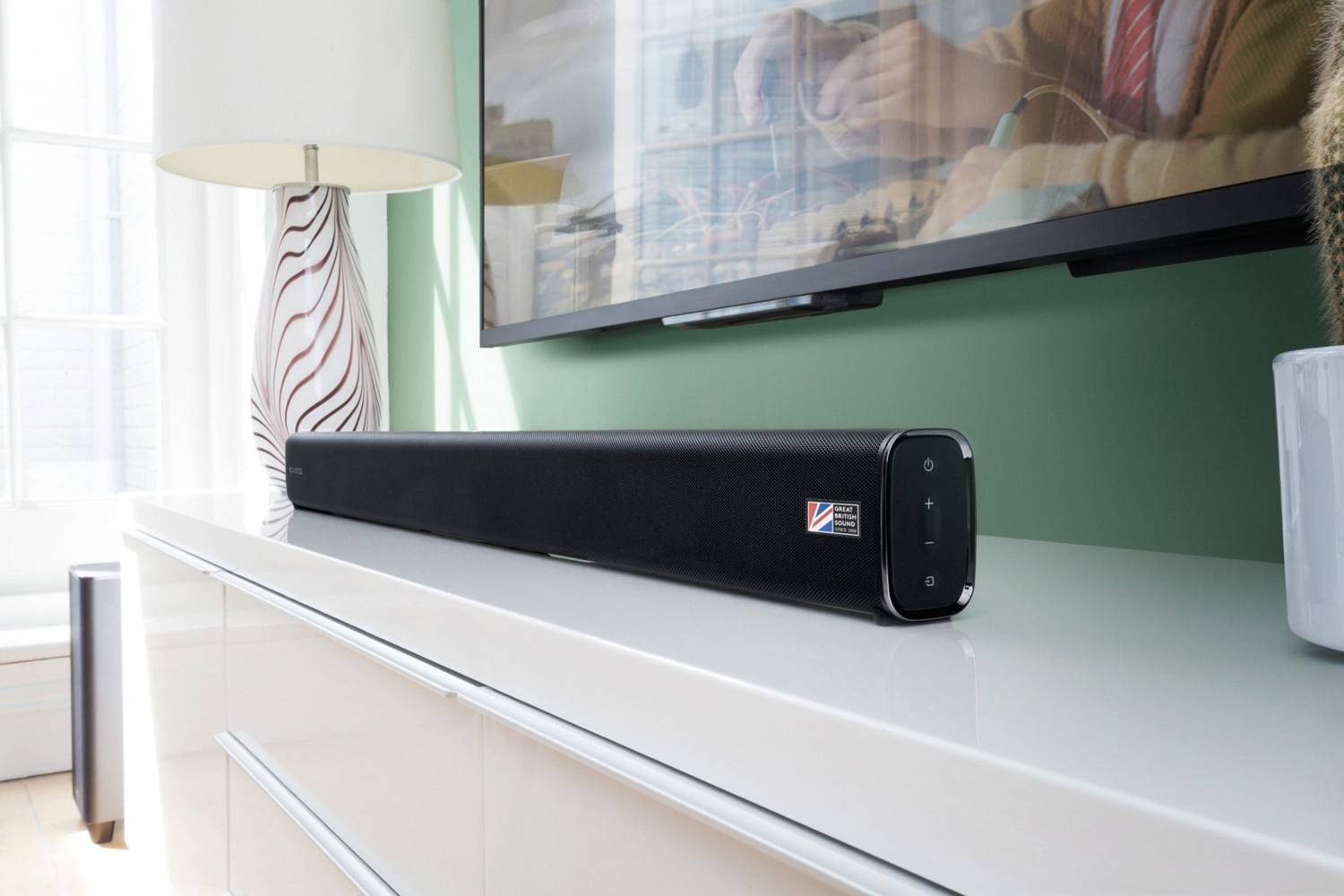 Cambridge Audio TVB2 (V2) - Voller Sound aus schlankem Gehäuse: Neue Soundbar von Cambridge Audio Cambridge Audio TVB2 (V2) - Voller Sound aus schlankem Gehäuse: Neue Soundbar von Cambridge Audio