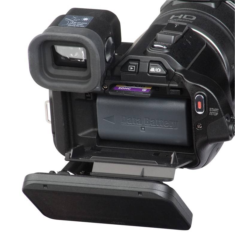 Profisportler: JVC GC-PX100, Bild 2 Camcorder JVC GC-PX100 im Test, Bild 2